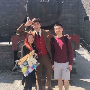 Meet your Posher, Roxy marielle